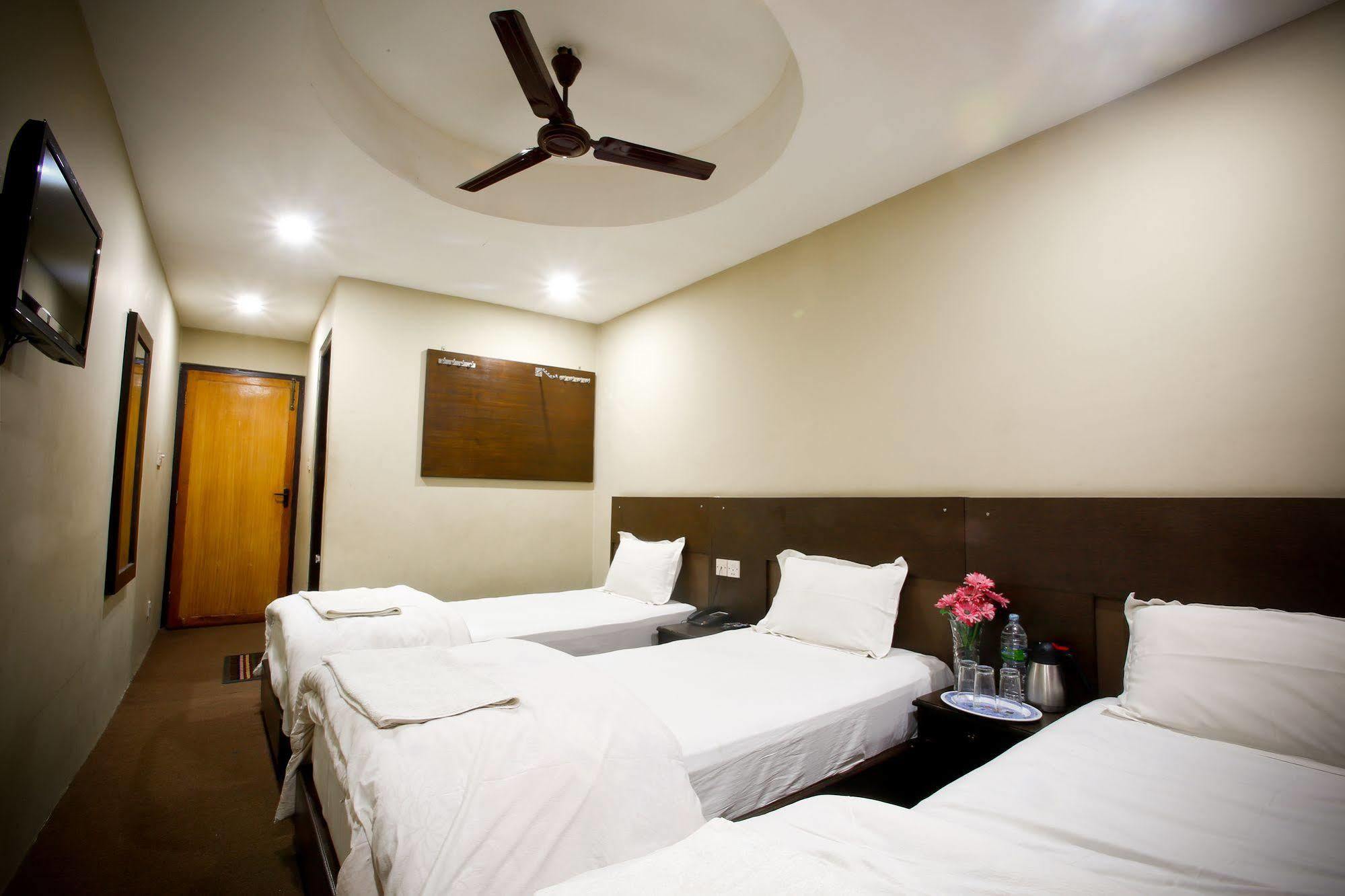 Hotel Nandini Katmandu Dış mekan fotoğraf
